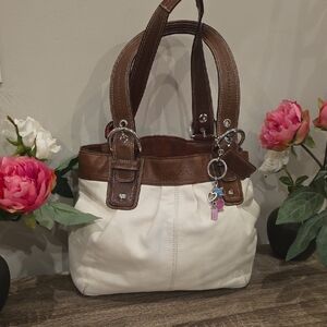 Coach Soho Pleated ASHLEY GALLERY TOTE WITH AUTHENTIC CHARM 15045